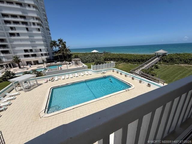 Building Photo - 9960 S Ocean Dr