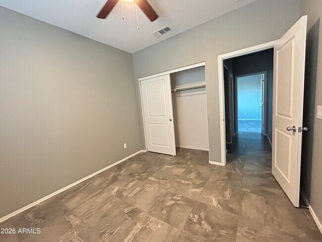 Building Photo - 11741 W Chase Ln