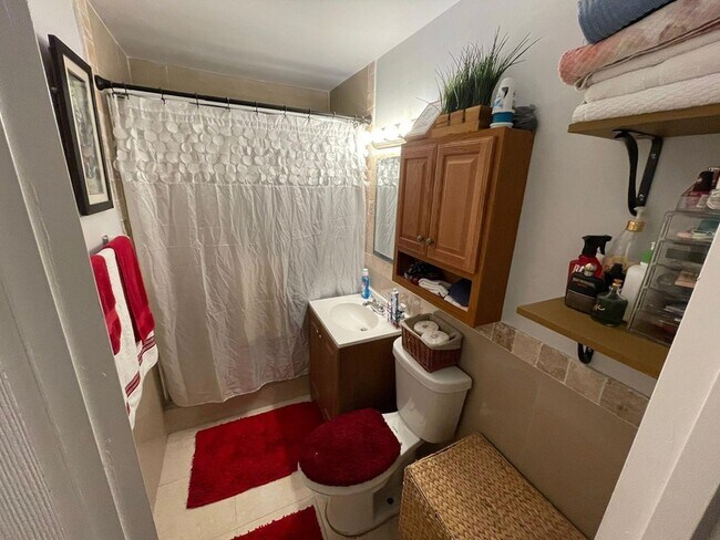 Building Photo - 1481 NW 2nd St