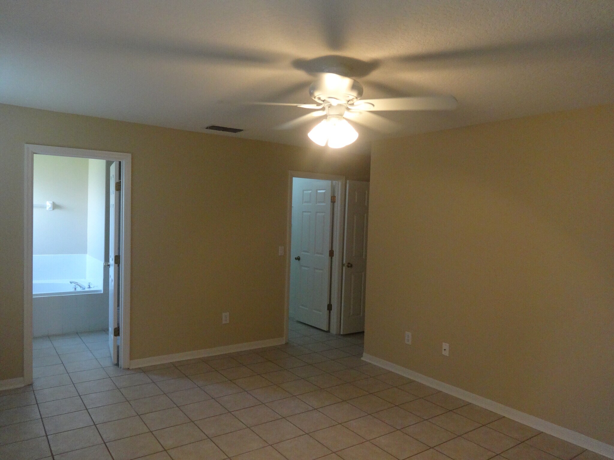 Building Photo - 317 Brightview Dr