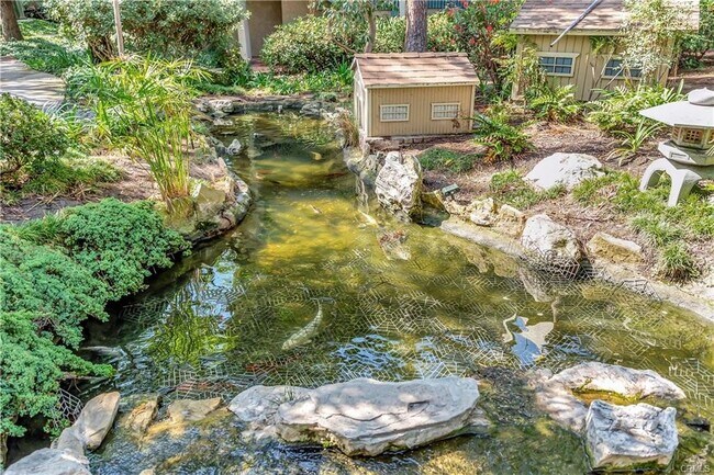 Building Photo - 564 N Bellflower Blvd