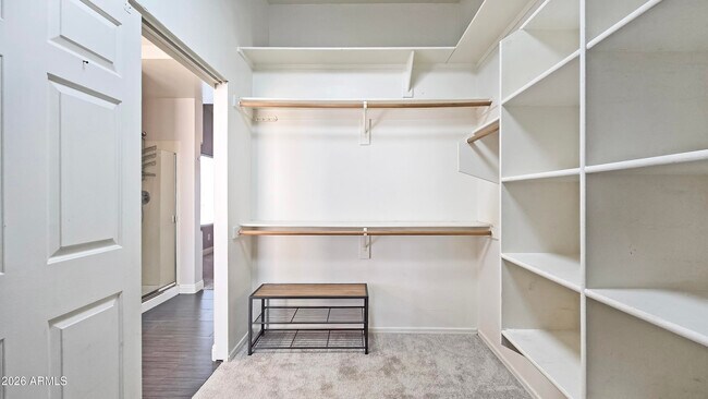 Building Photo - 13888 W Wilshire Dr