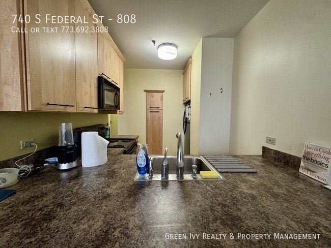 Building Photo - 740 S Federal St