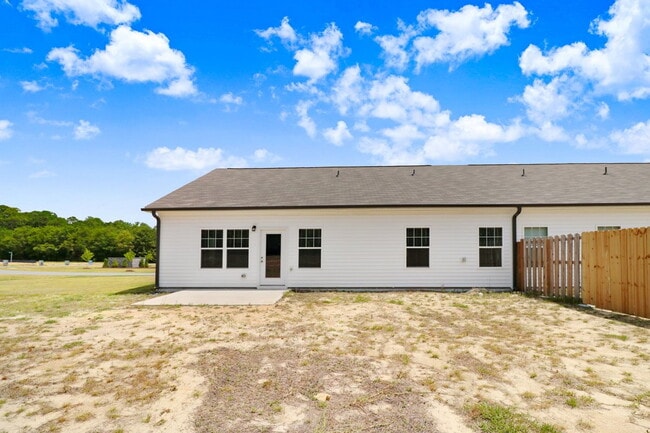 Building Photo - DRAKE ESTATES (Goldsboro) 3 BR | 2 BA Townhome w/ 2-Car Garage! *Built in 2023*