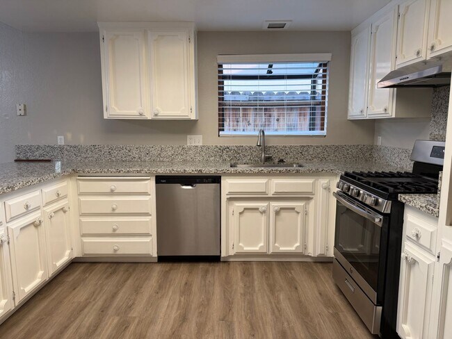 Building Photo - 3136 Terry Ave