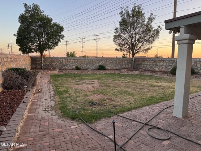 Building Photo - 398 Bentridge Drive