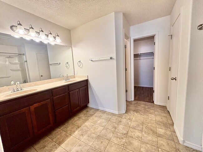 Building Photo - Spacious, remodeled home!
