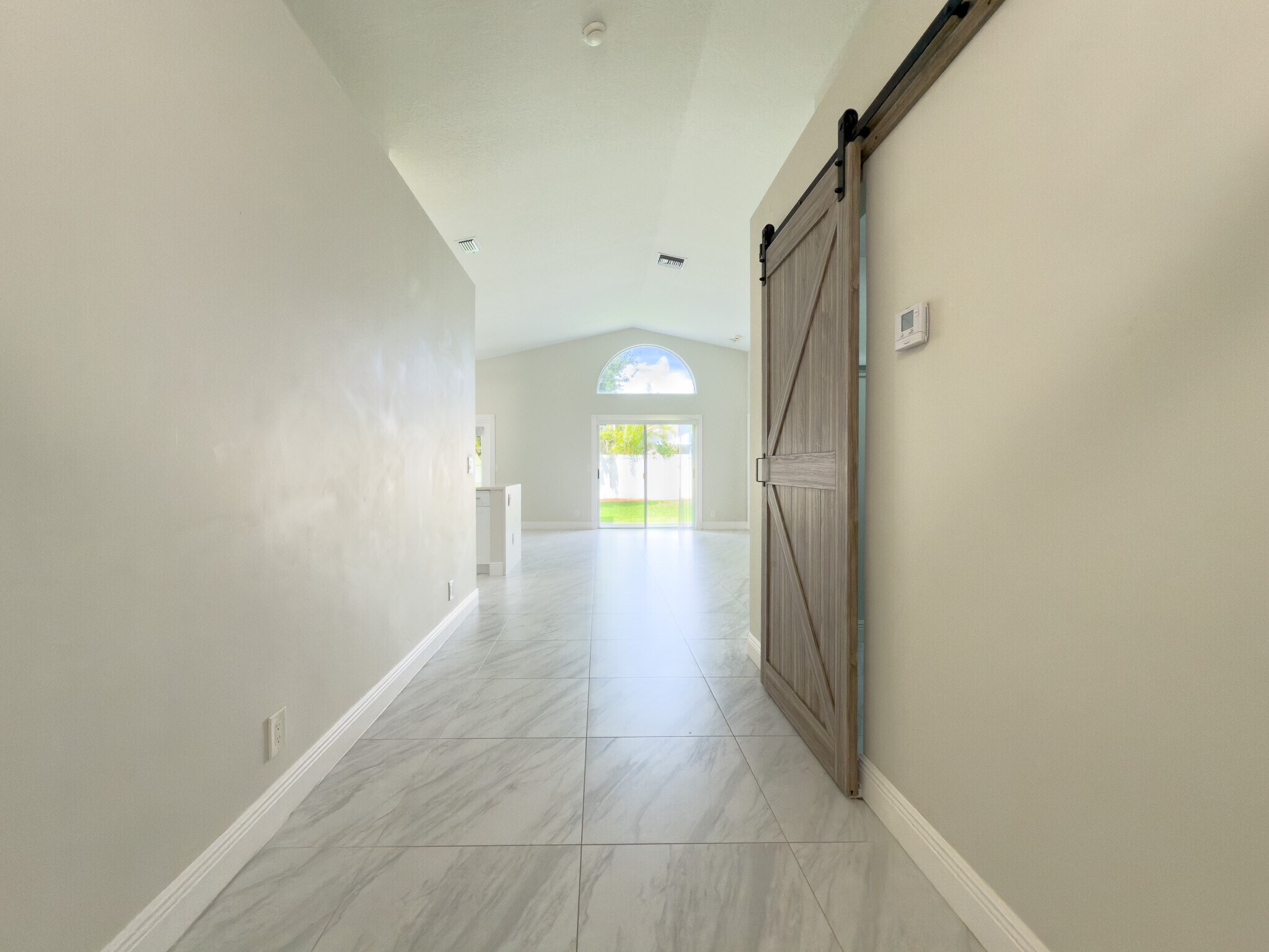 Building Photo - 12204 Sunset Point Cir