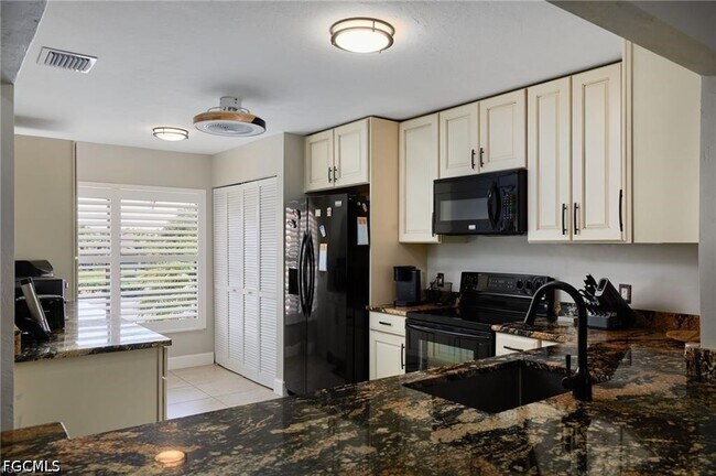 Building Photo - 15489 Admiralty Cir