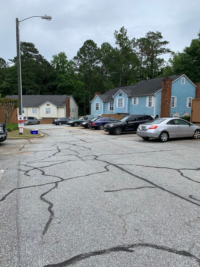 Parking lot - 1161 Greenyard Way