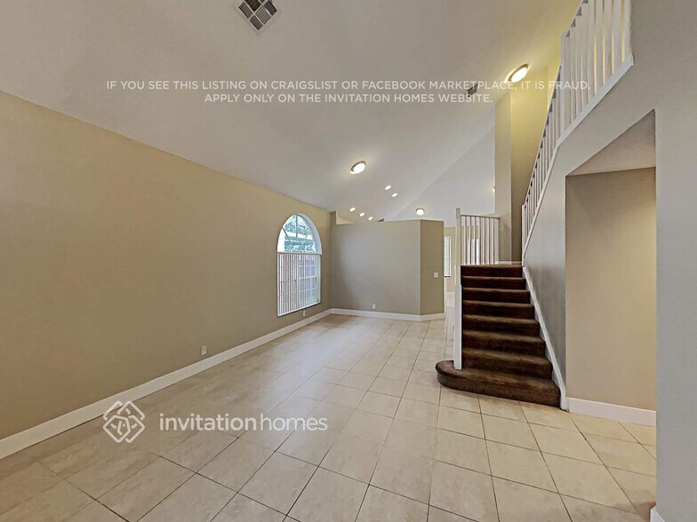 Building Photo - 6959 NW 27th Ct