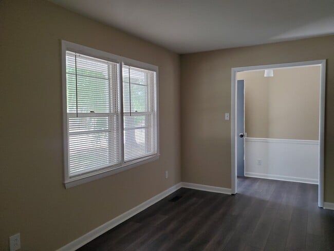 Building Photo - 1960 Windlock Dr