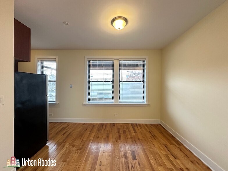 Building Photo - 342 Park Ave