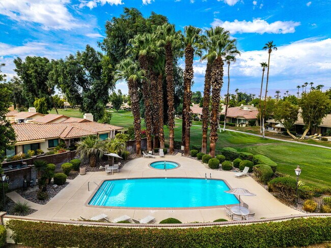 Building Photo - 179 Gran Via