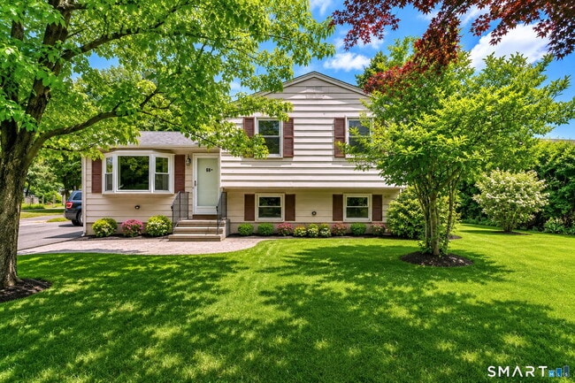 Building Photo - 68 Pond Hill Rd