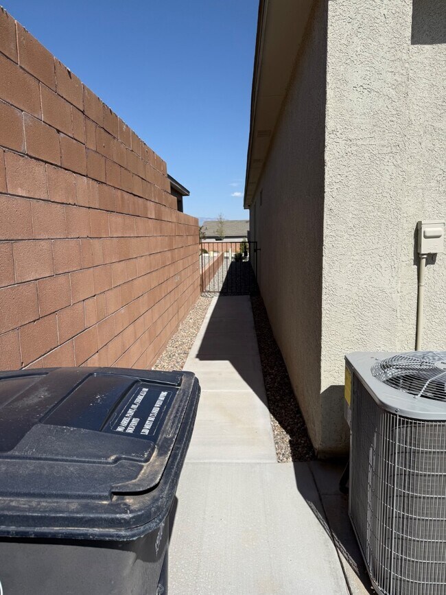 Building Photo - 10844 Caresso Lp SW