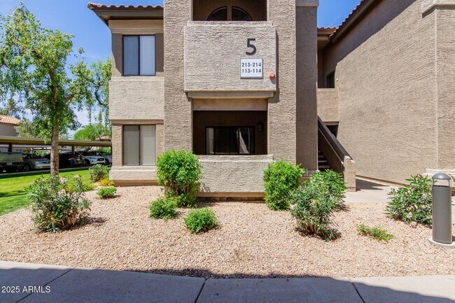 Building Photo - 9600 N 96th St