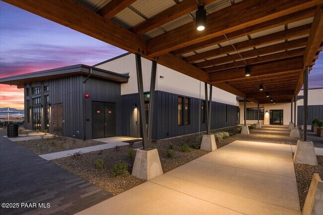 Building Photo - 5744 E Killen Loop