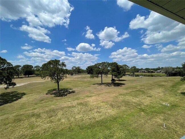 Building Photo - 13905 Fairway Island Dr