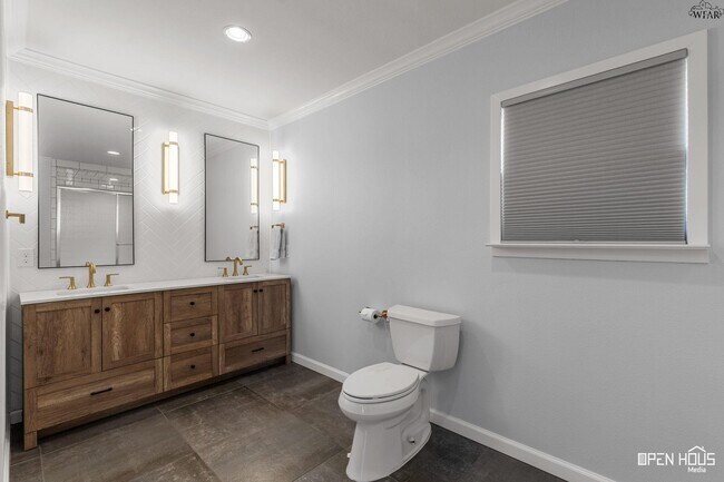Building Photo - 3512 Juniper Ln