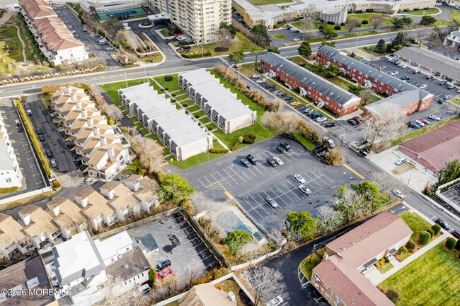 Building Photo - 720 Ocean Ave N