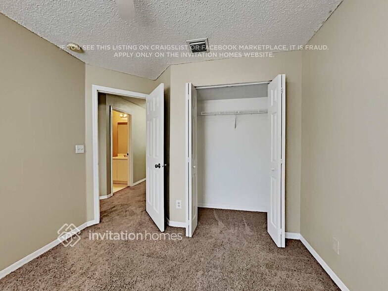 Building Photo - 861 NW 208th Dr