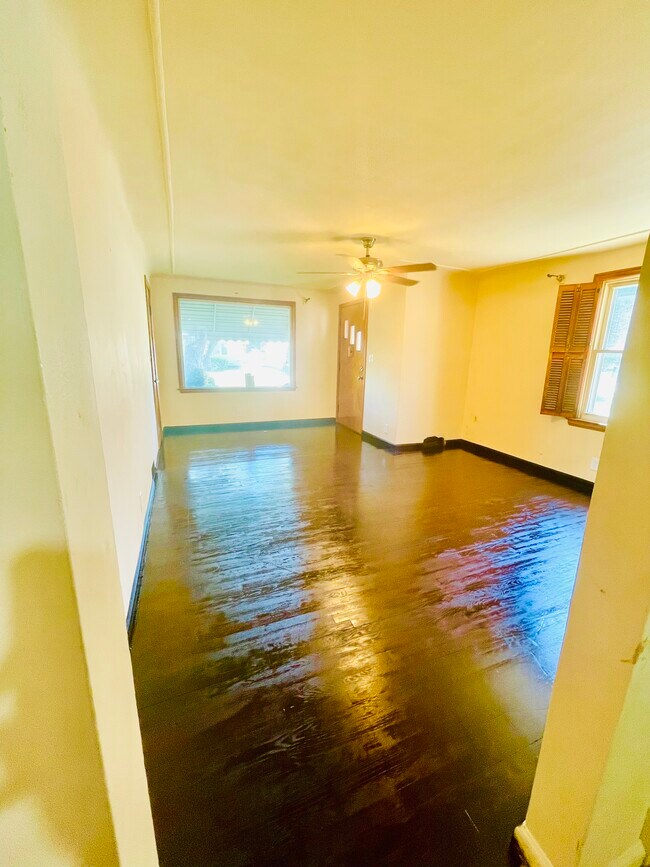 21051 Panama St 21051 Panama St Warren MI 48091 Apartment Finder