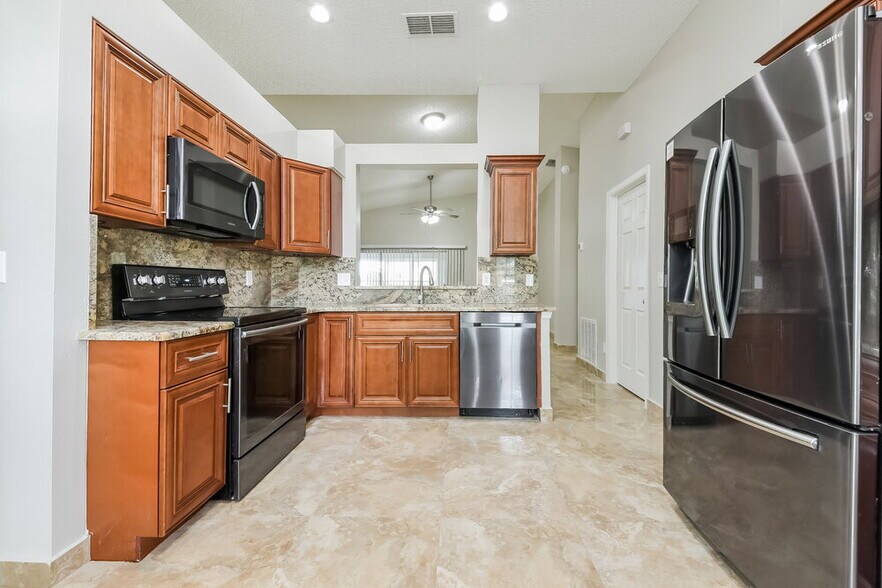 Building Photo - 1232 Lake Piedmont Cir