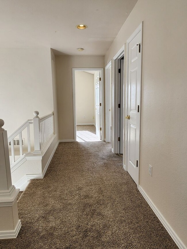 Building Photo - Parker home in Desired Stonegate Neighborhood!