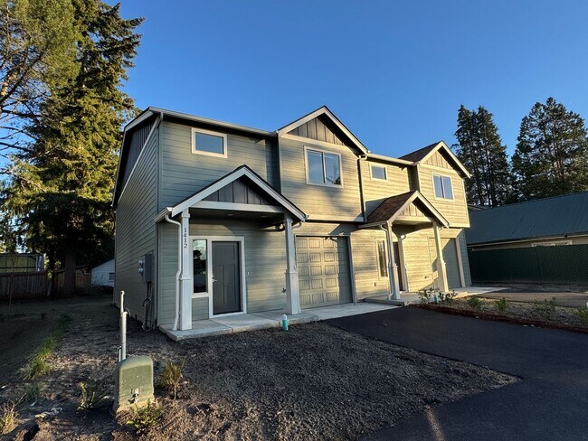 Building Photo - 1411 Bella Rose – Huge 1780 sqft