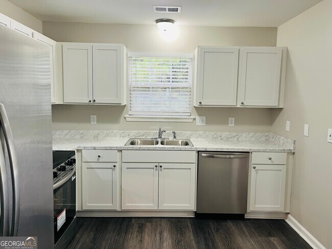 Building Photo - 3510 Brookstone Way