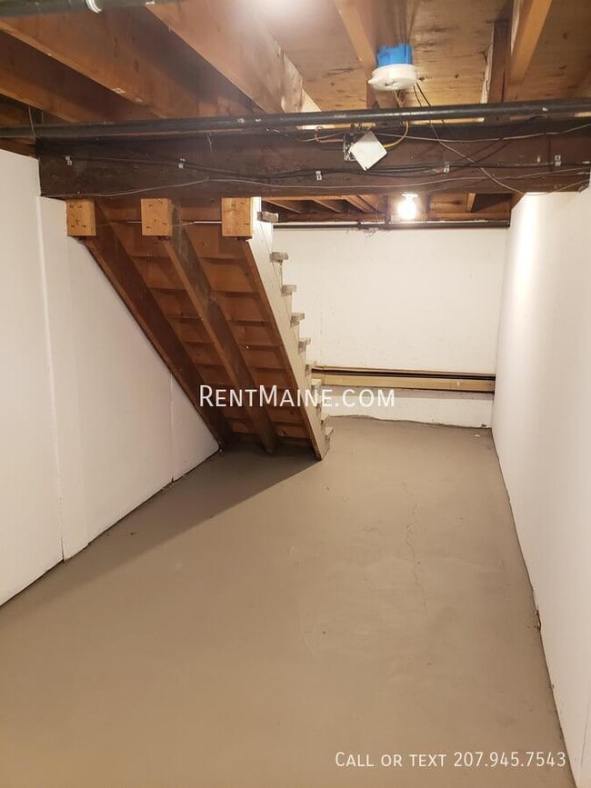 Building Photo - 21 Yale St