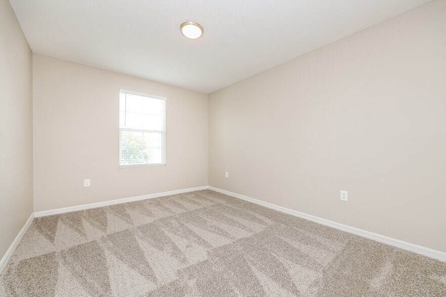 Building Photo - 10430 Whispering Hammock Dr