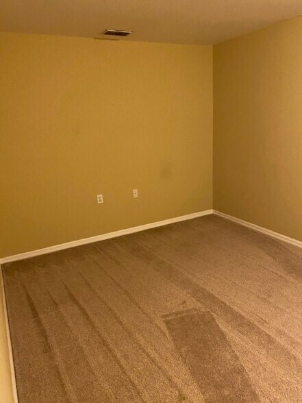 Building Photo - 9419 Ivy Brook Run