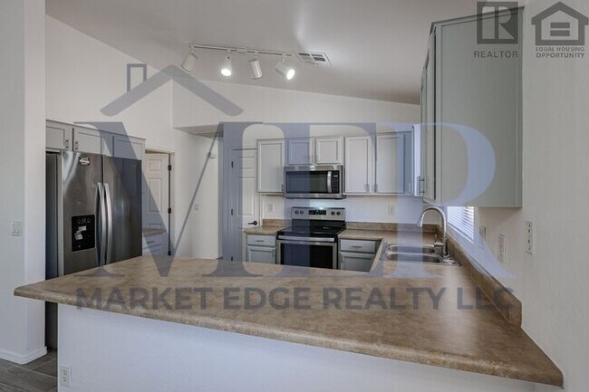 Building Photo - 4Bed/2Bath House in Buckeye! JOIN THE WAIT...