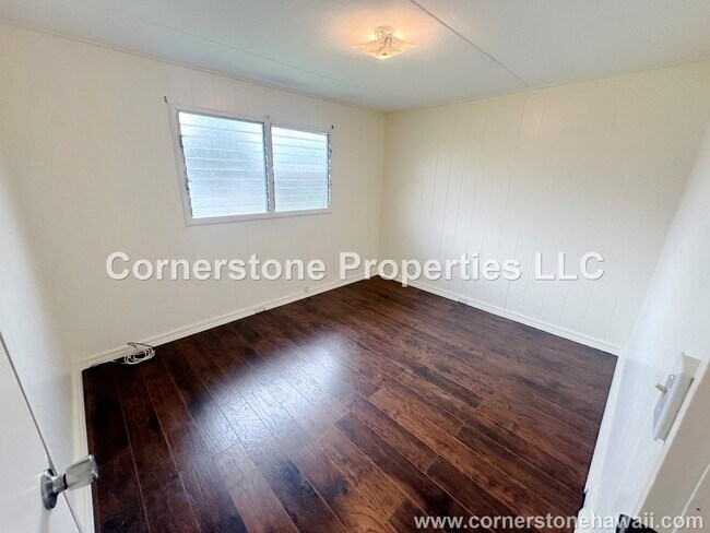 Building Photo - 528 Oneawa St