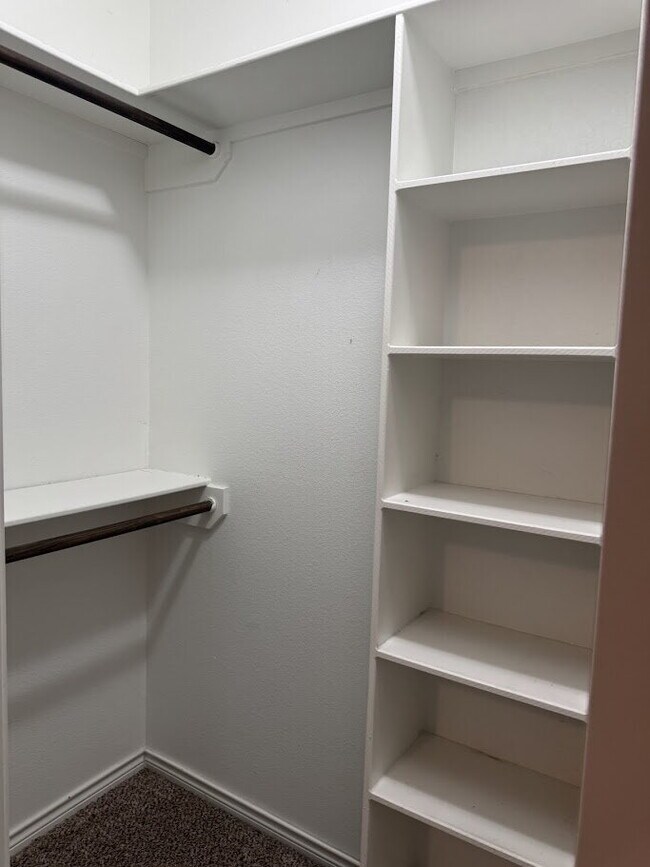 Building Photo - Welcome Home!!