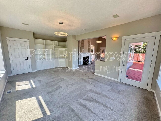 Building Photo - 11731 SW 41st Ave