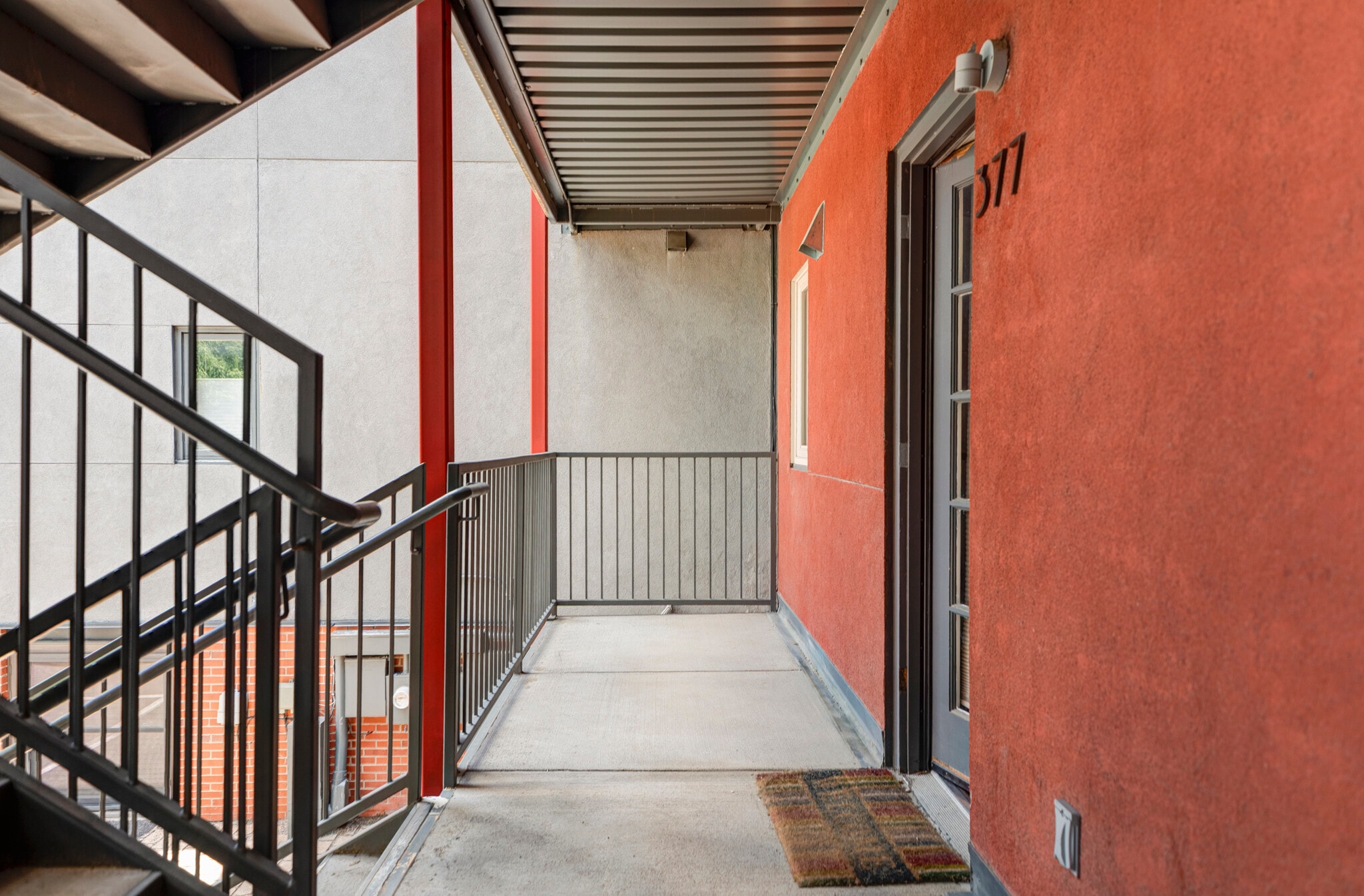 Building Photo - 377 Pearl St