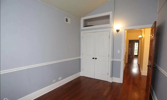 2nd Bedroom - 2039 W Homer St