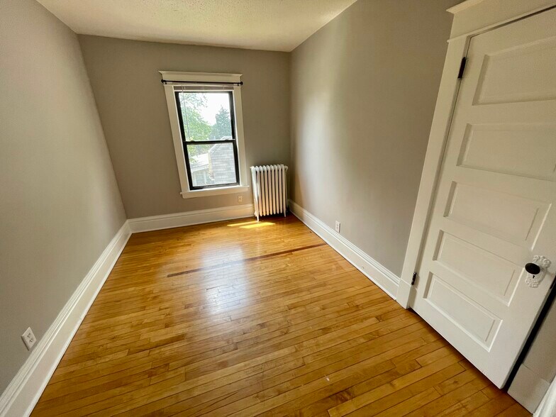 Building Photo - 1528 Iglehart AVe