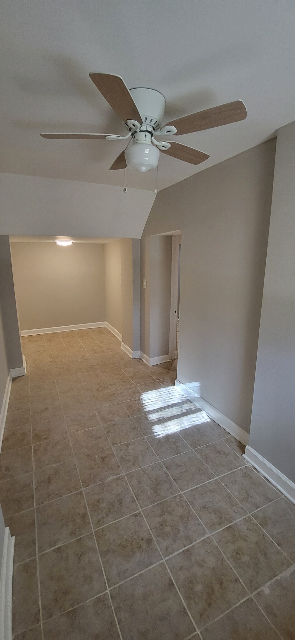 Room - 4725 S Western Blvd