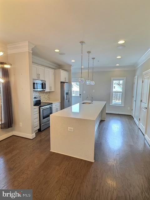 Building Photo - 2179 Half Moon Pl NE