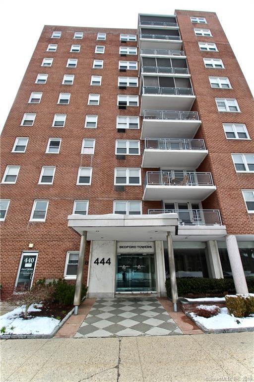 Building Photo - 444 Bedford St