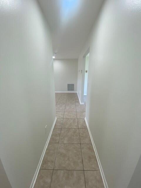 Building Photo - 1100 Cameo Cir