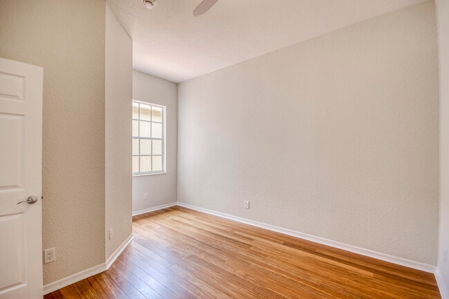 Building Photo - 4871 Bonsai Cir