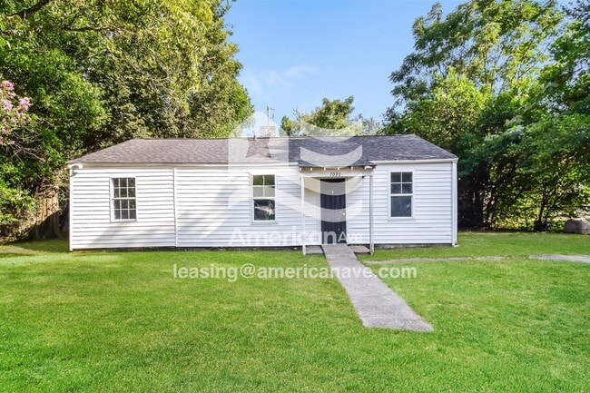 Building Photo - 7030 Sprott St