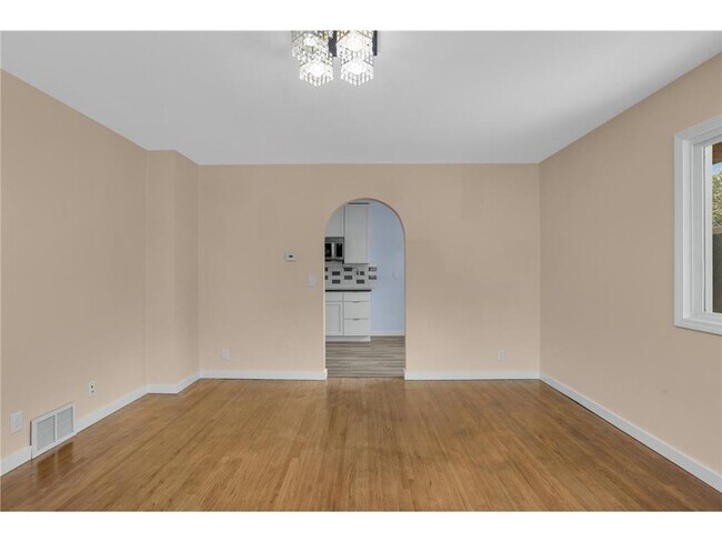 Building Photo - 4949 Jackson St NE