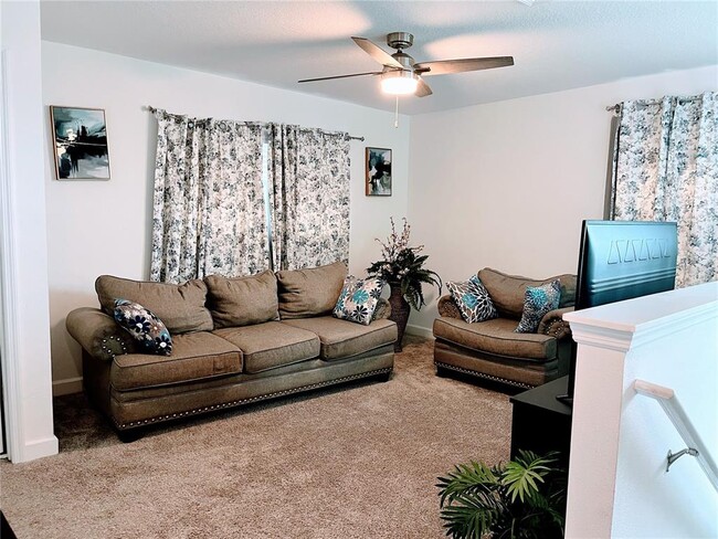 Building Photo - 11498 Rhyme Ave