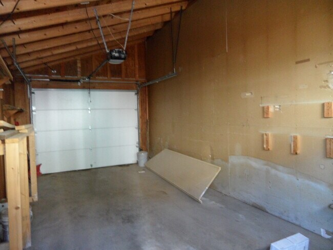 Building Photo - 1365 N 18th St